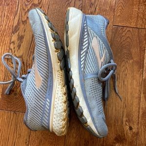 Used Brooks Adrenaline GRS 20